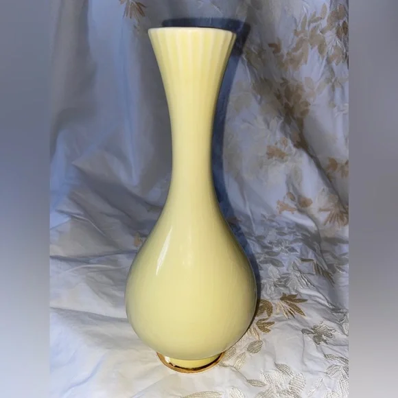 2 Ceramic Vases Between8-10”Used Condition w/24kt Art/Chokin-Beautiful/Different - Picture 16 of 16
